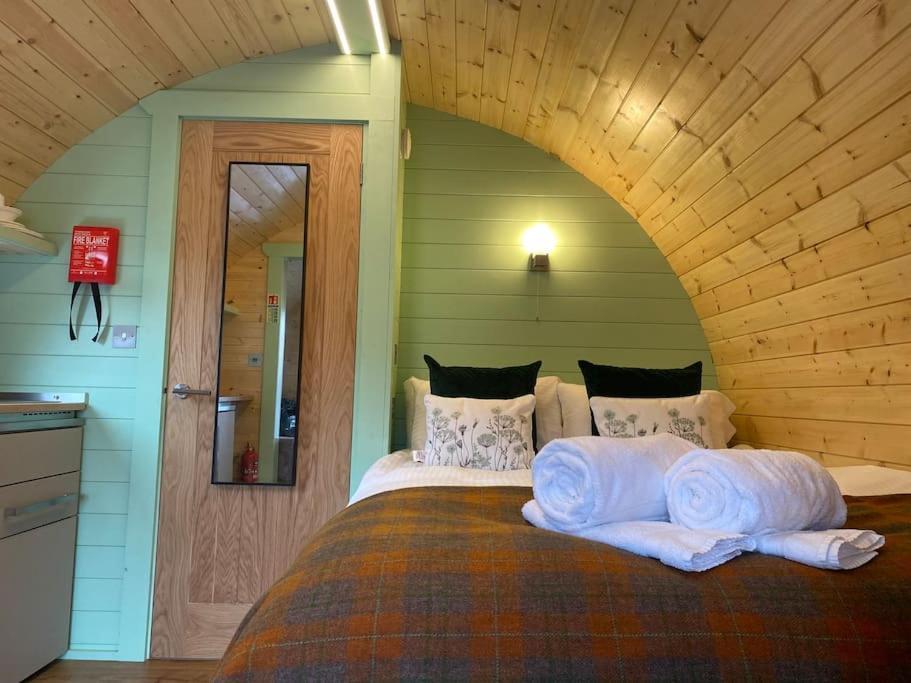 Seaview Lodges At Torlinnhe Fort William Eksteriør billede